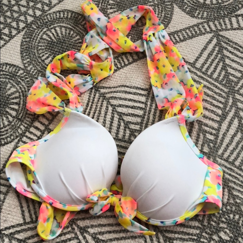 VS Wired Bikini Top